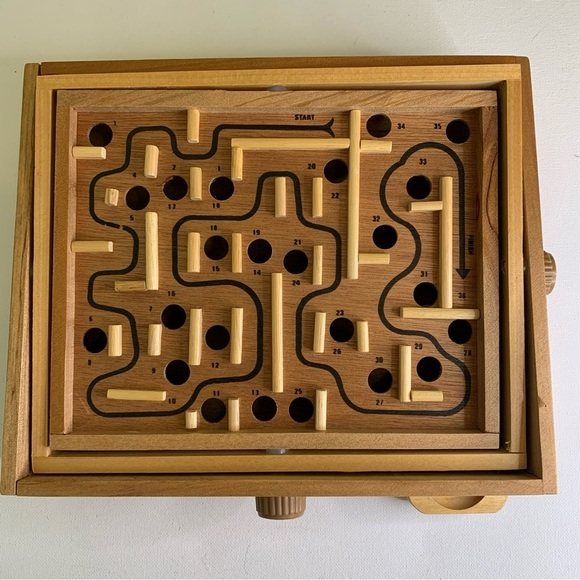 Labyrinth Wooden Tilting Puzzle Maze Game Cardinal #189 Premiere Edition no Ball - Picture 2 of 16